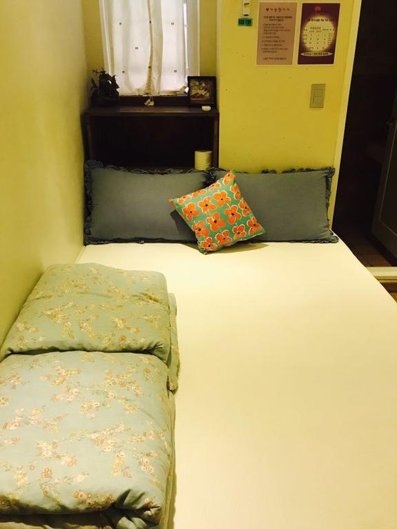 Yujung Guesthouse จอนจู ภายนอก รูปภาพ