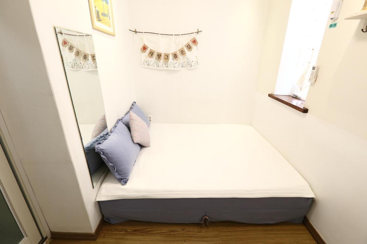 Yujung Guesthouse จอนจู ภายนอก รูปภาพ